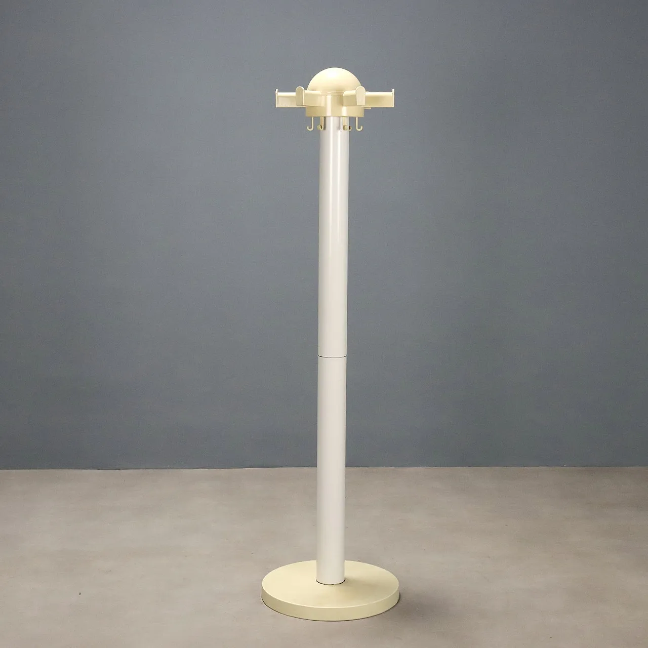 Appendiabiti da ingresso in materiale plastico, '900 1