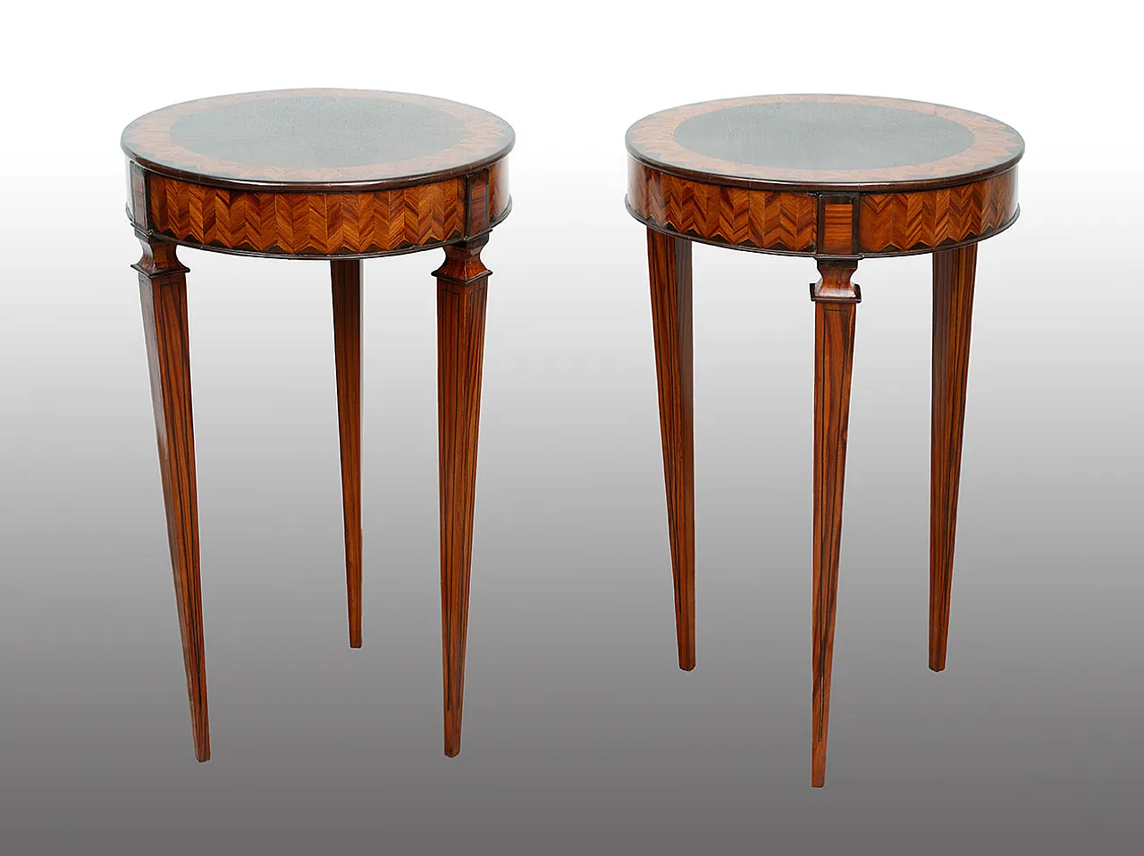 Pair of coffee tables in fine exotic woods, Lombardy, 20th c. 1