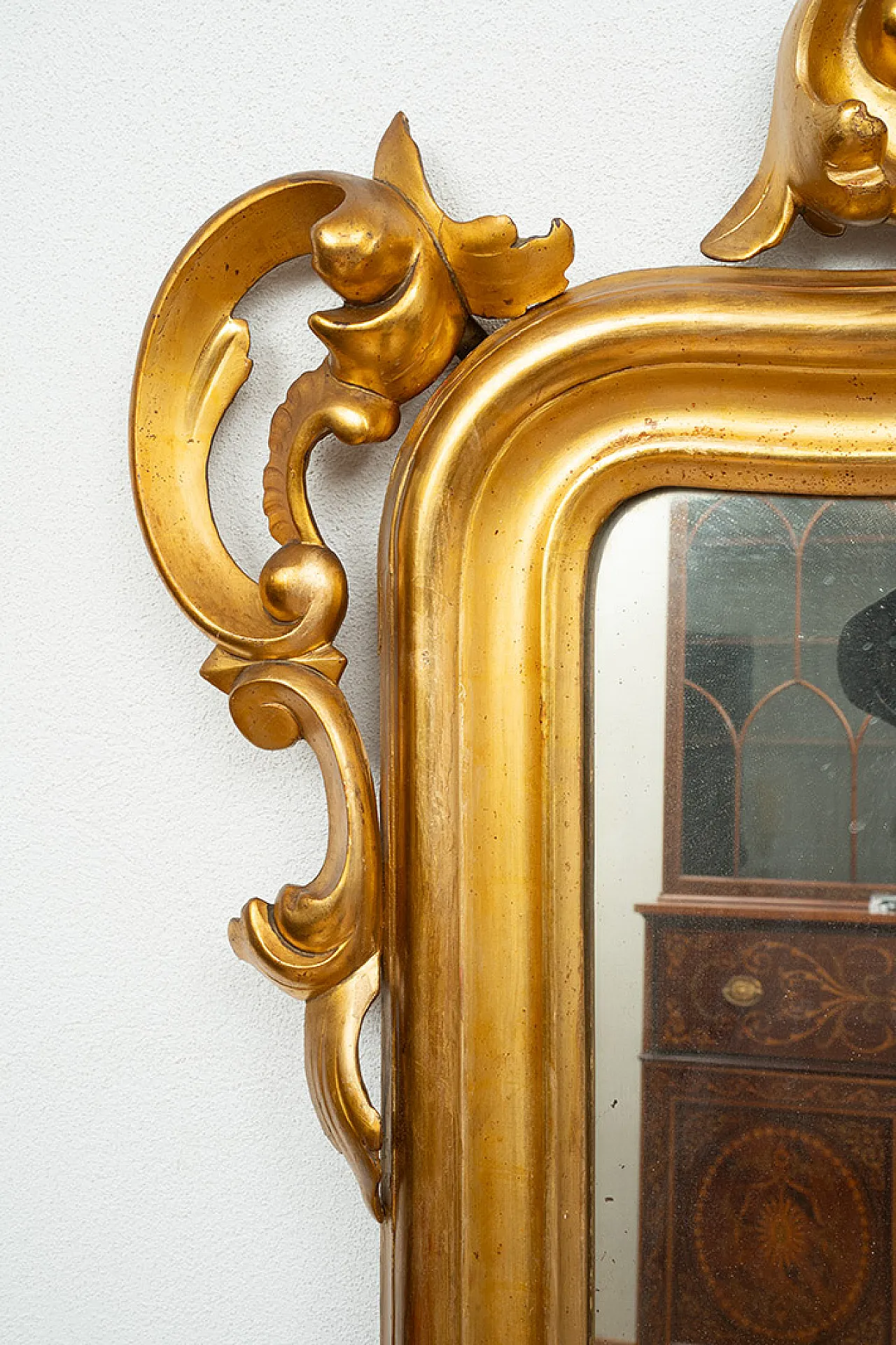 Neapolitan Louis Philippe mirror in gilded and carved wood, 20th c. 3
