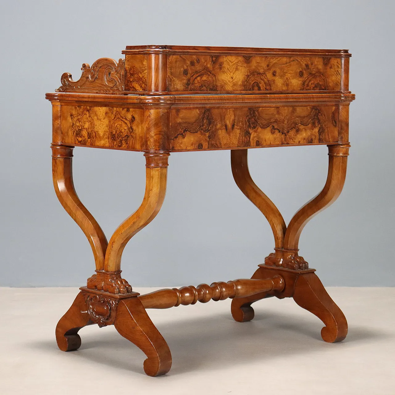 Scrittoio Luigi Filippo in noce, radica di noce e ciliegio, fine '800 10