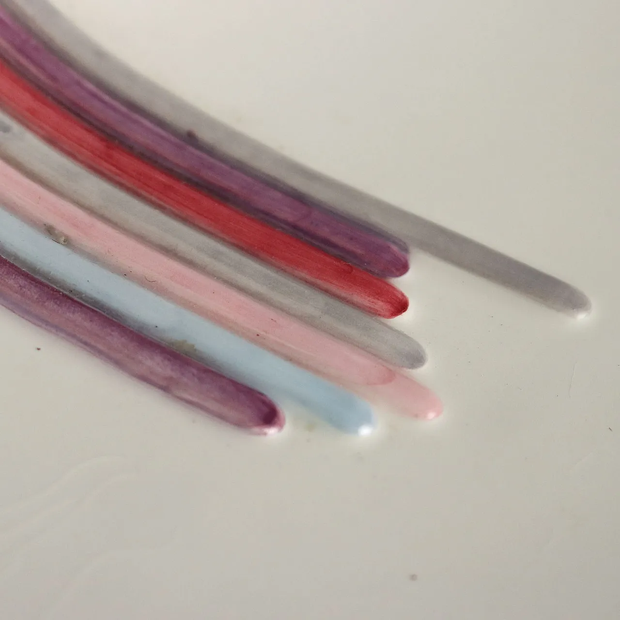 Glazed ceramic centerpiece with raised details, 20th century 4