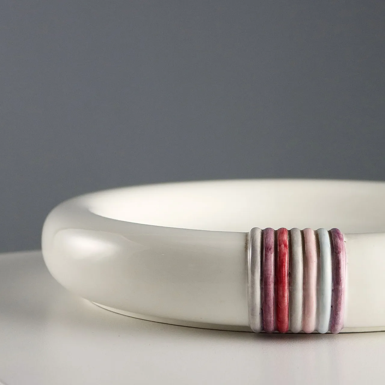 Glazed ceramic centerpiece with raised details, 20th century 5