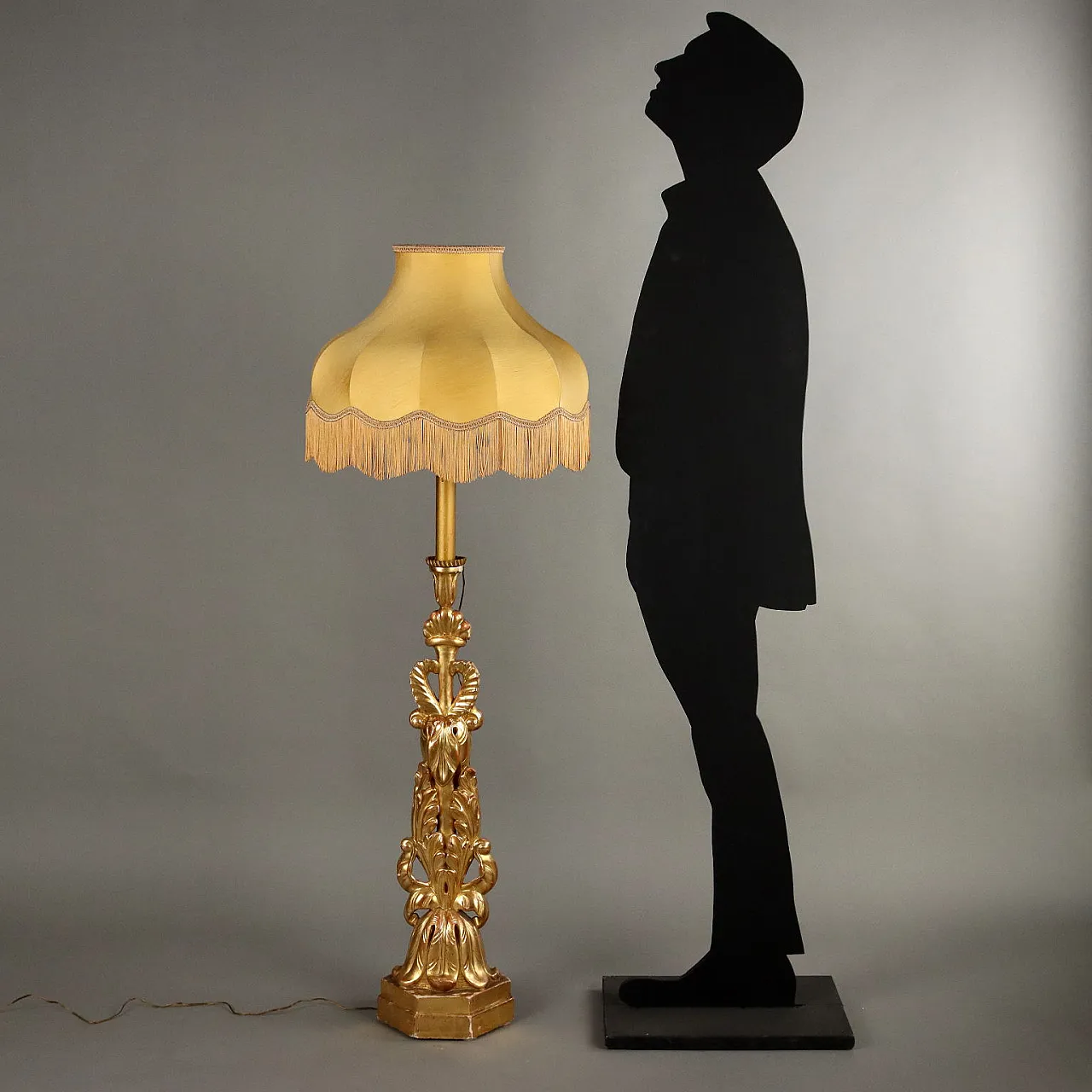 Gilded and carved wooden floor lamp with fringed shade, 19th century 2