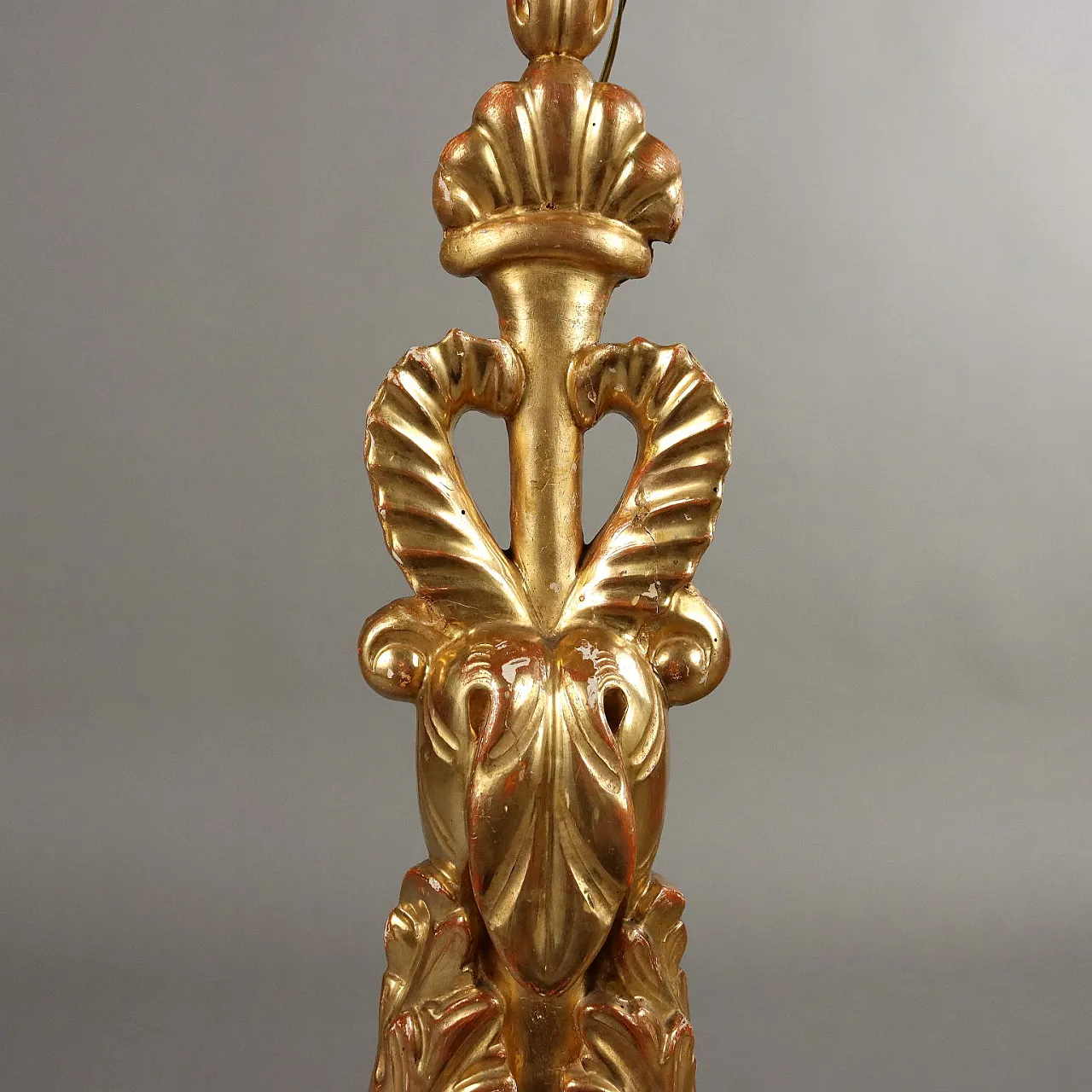 Gilded and carved wooden floor lamp with fringed shade, 19th century 4
