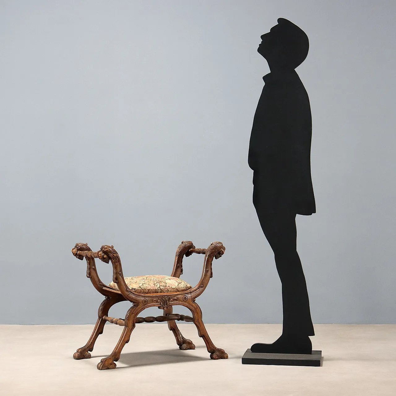 Sgabello Savonarola in noce, in stile Neorinascimentale, fine '800 2