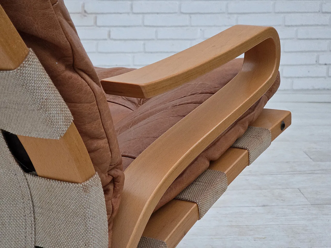 Norwegian armchair, model "Kengu", leather, 1970s 10