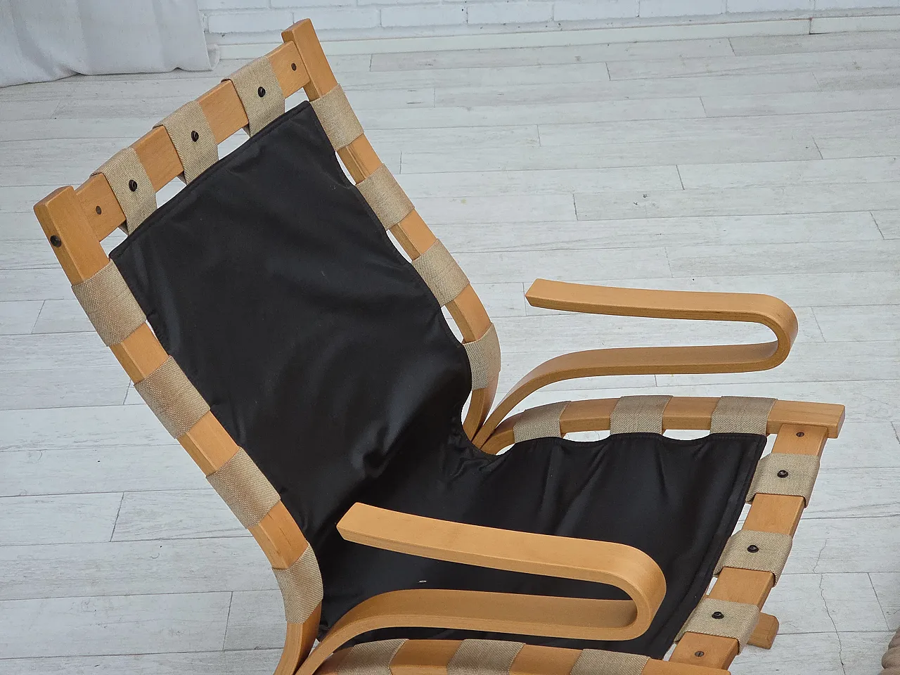 Poltrona norvegese, modello "Kengu", pelle beige, anni '70 10