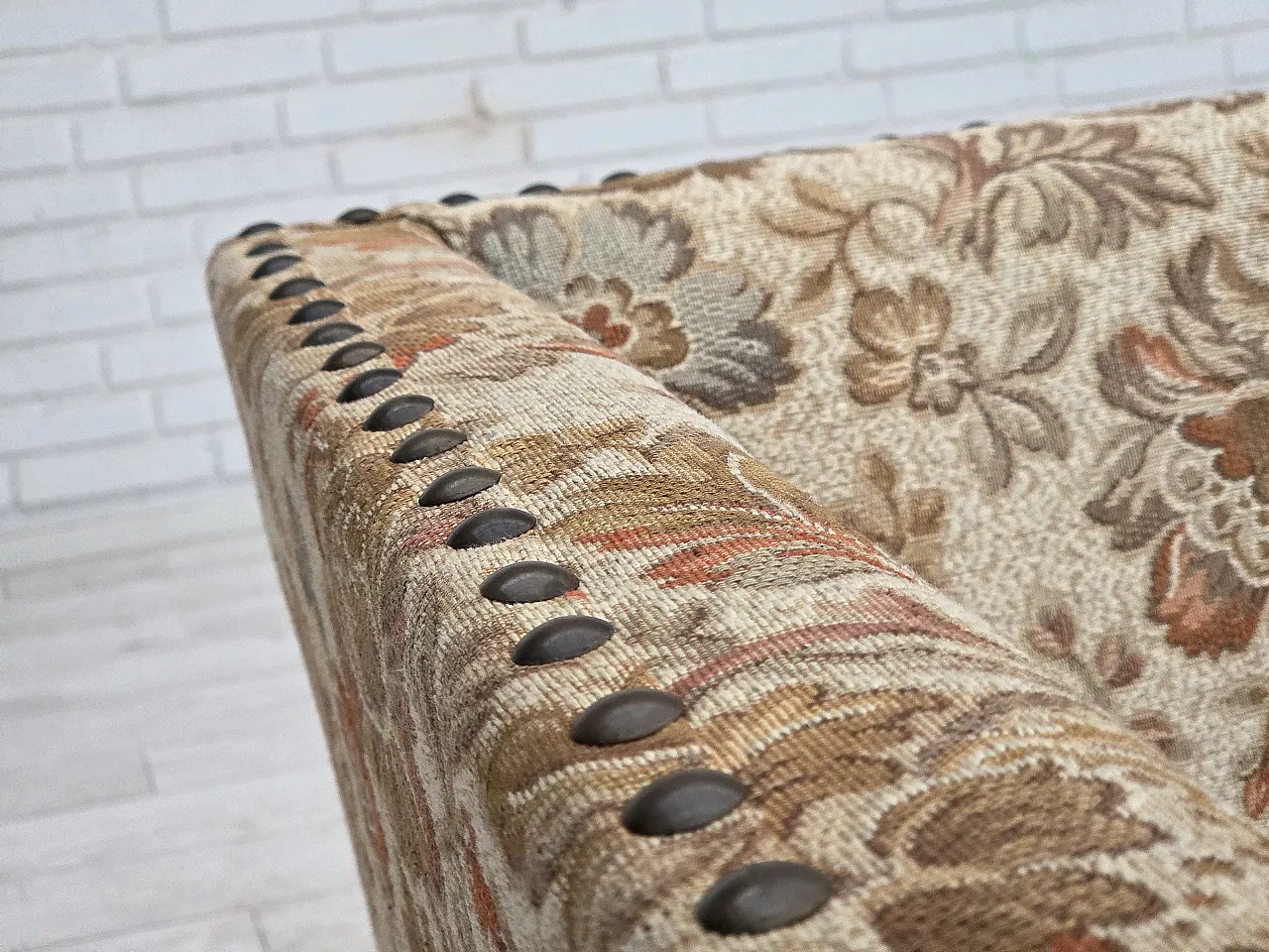 Divano danese a 2 posti beige/marrone e rovere, anni '50 2