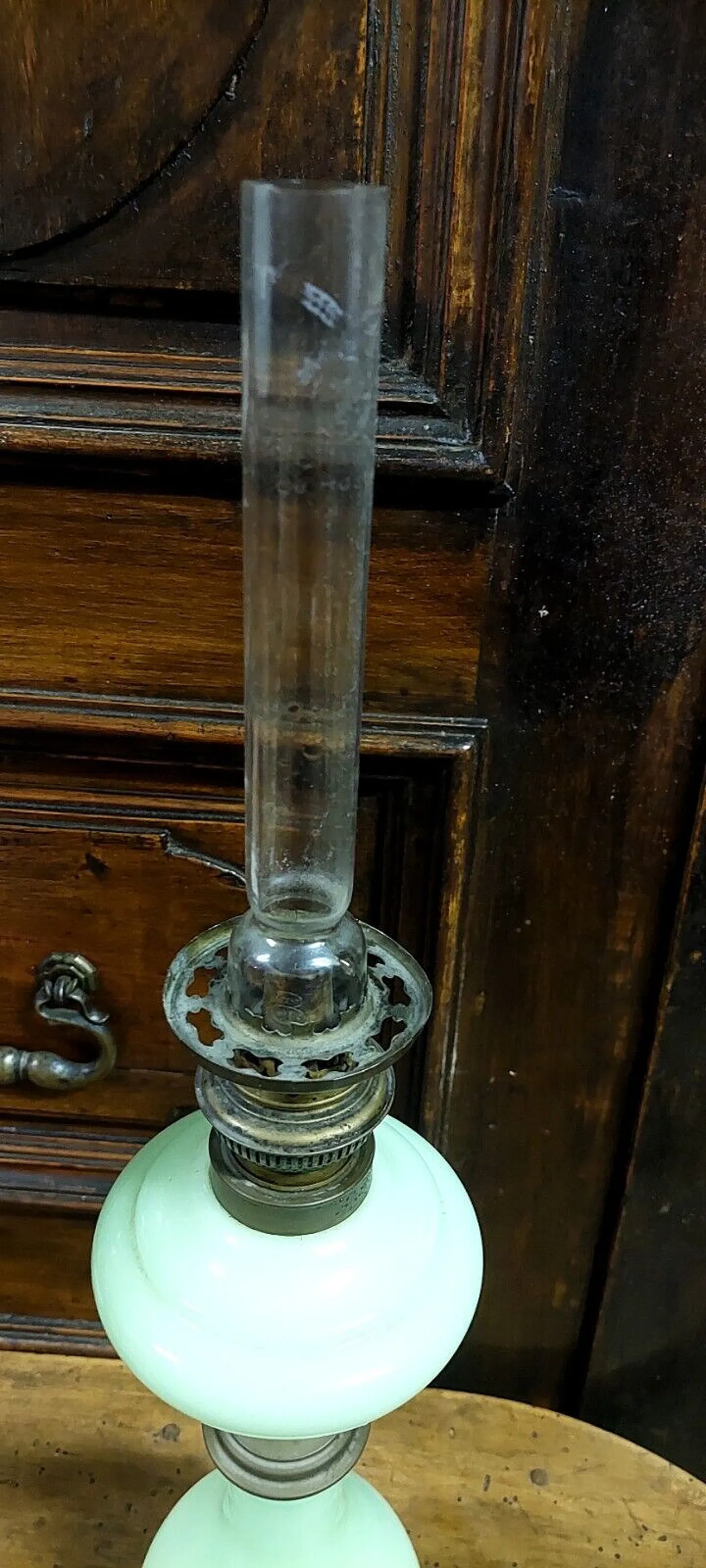 Oil light opalescent glass lamp, early 20th century 7