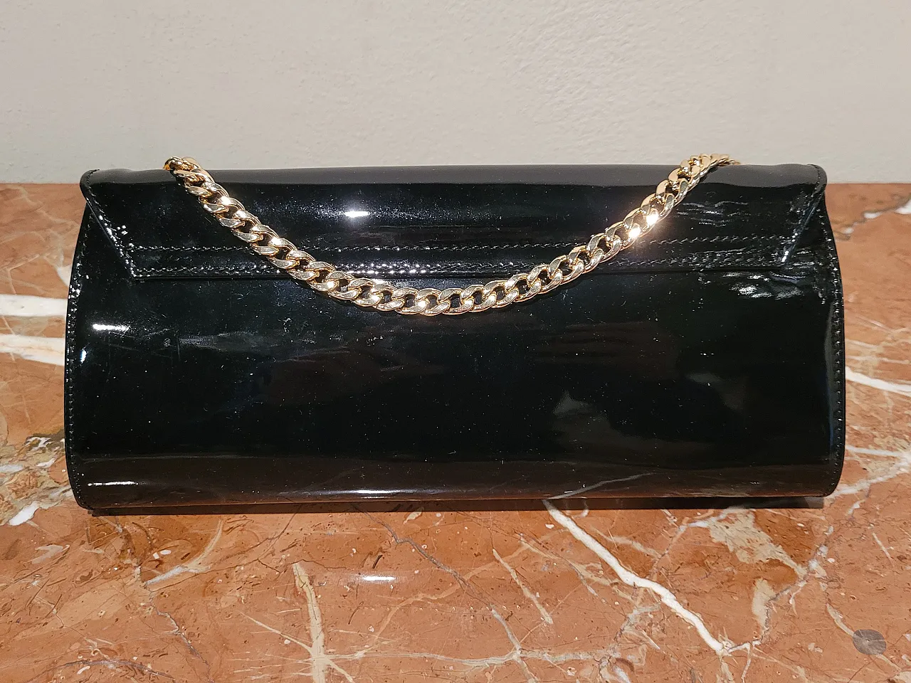 Borsa in pelle verniciata nera Innuè, Italia, anni 2000 4