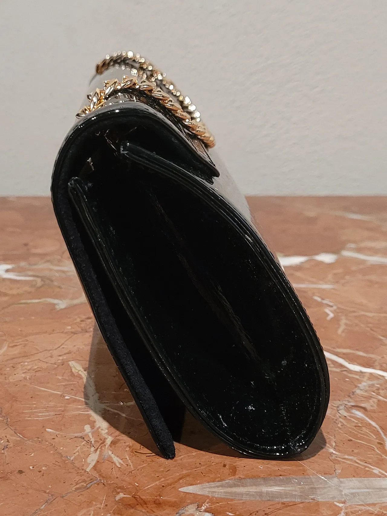 Borsa in pelle verniciata nera Innuè, Italia, anni 2000 5