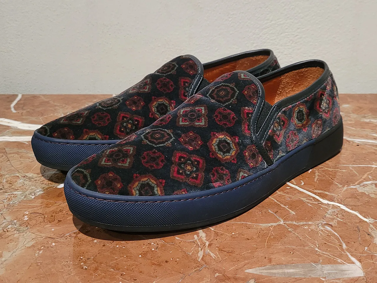 Scarpe slip-on in pelle e velluto Etro, Milano, anni 2000 2