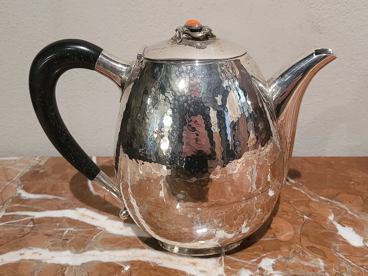 Caffettiera in argento 800, ebano, e corallo, Italia, anni '30 4
