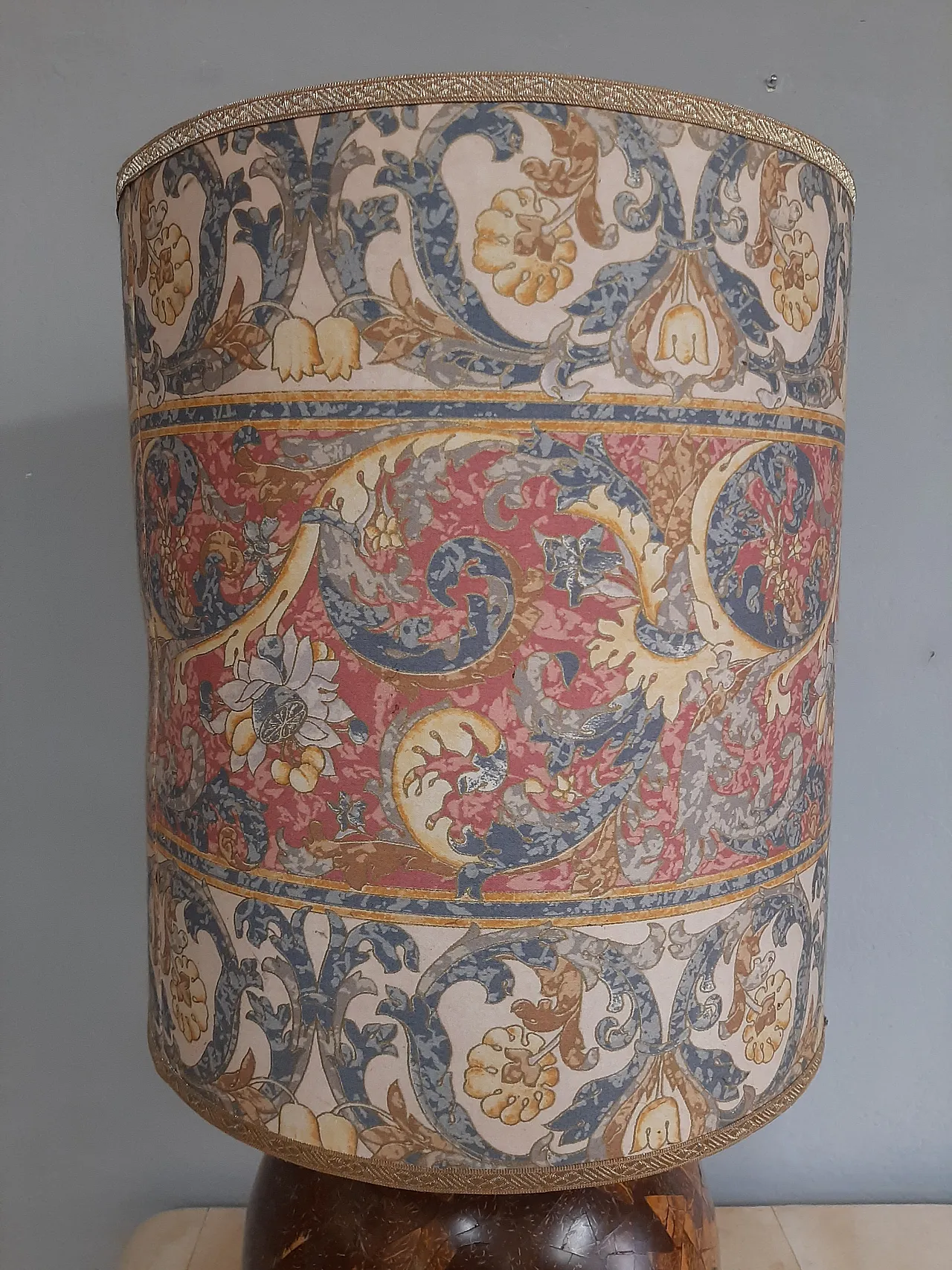 Lampada da tavolo rivestita in guscio di cocco, anni '70 8