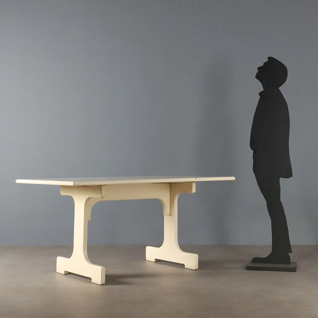 Tavolo in legno laccato, '900 2