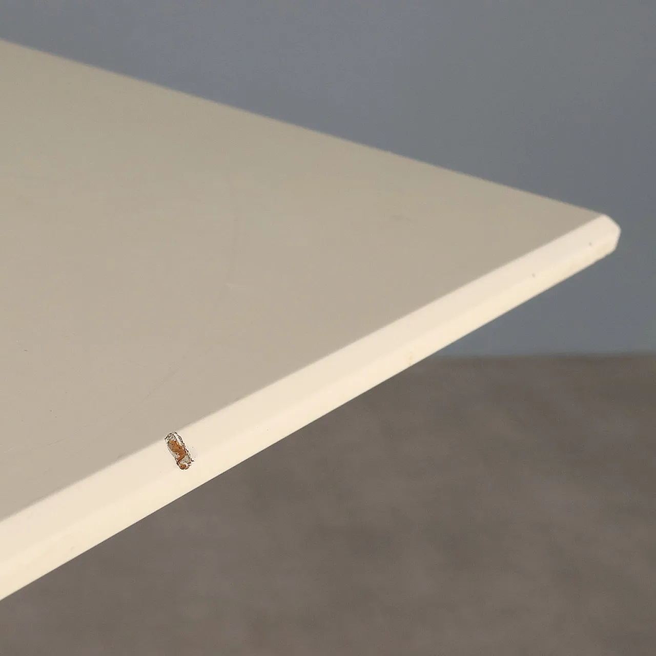 Tavolo in legno laccato, '900 5