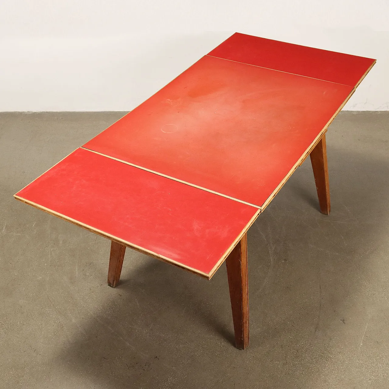 Extending table in red laminated wood, 1960s 4