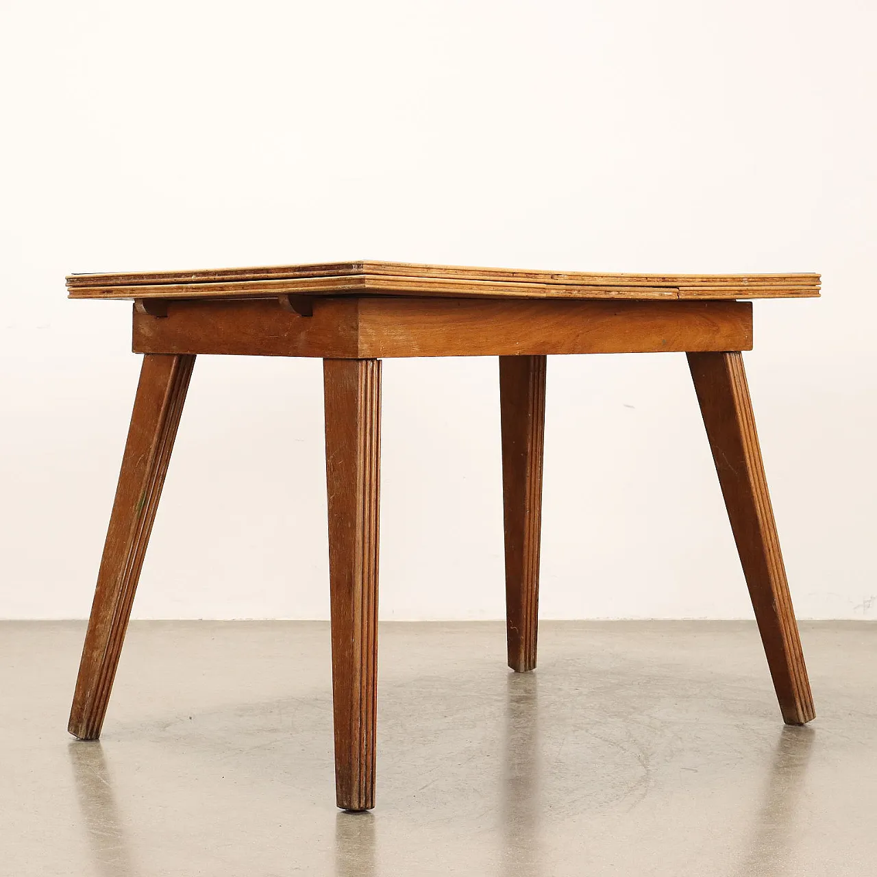 Extending table in red laminated wood, 1960s 7