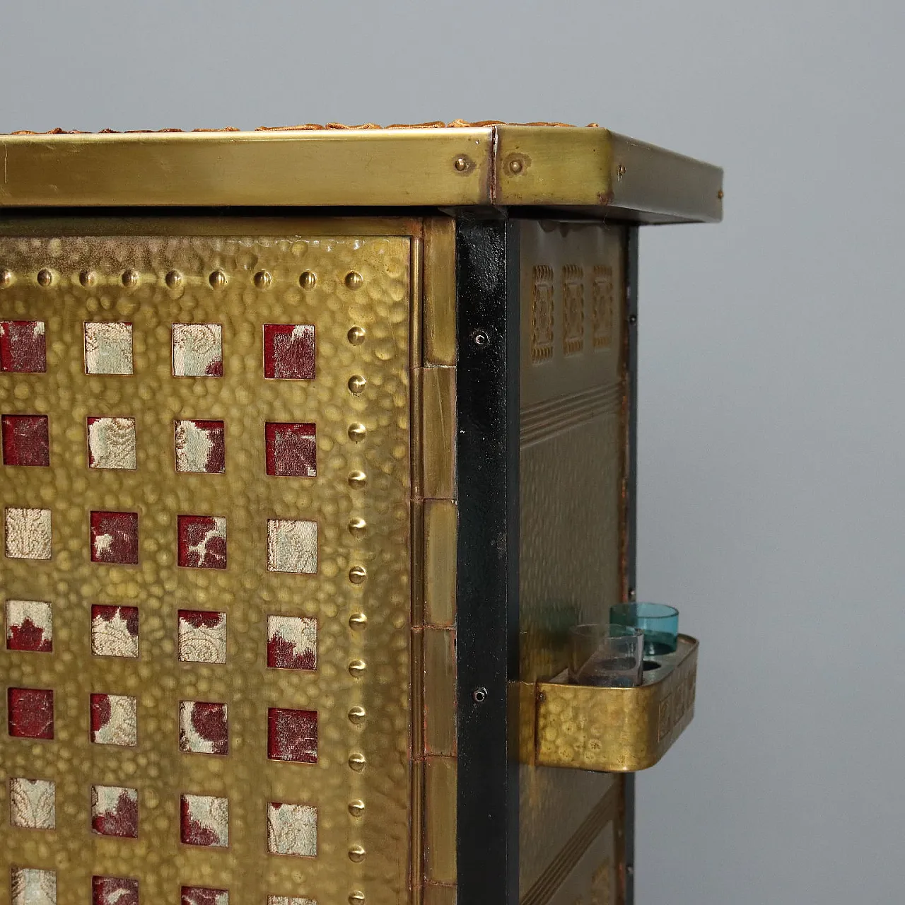 Bar furniture in brass-plated copper sheet metal, early 20th century 4