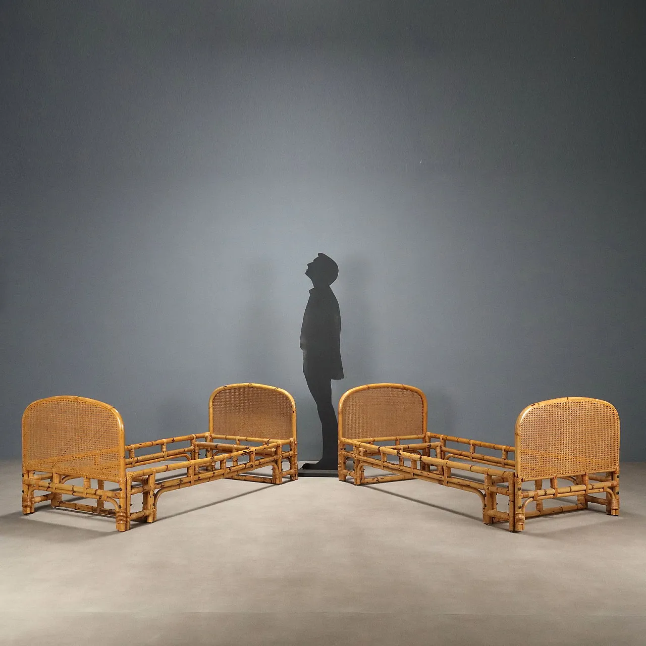 Pair of beds in bamboo and Vienna straw, 20th century 2