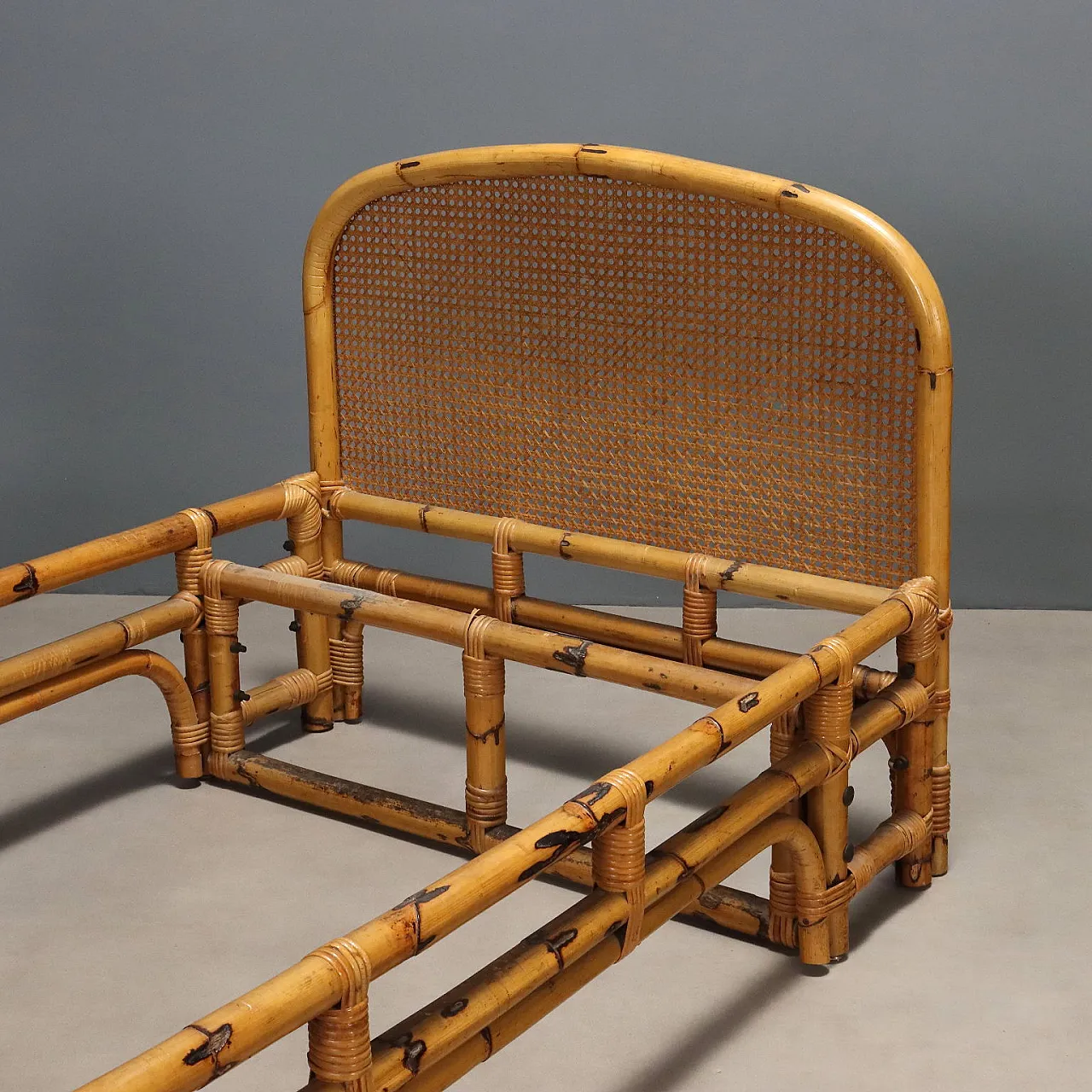 Pair of beds in bamboo and Vienna straw, 20th century 4