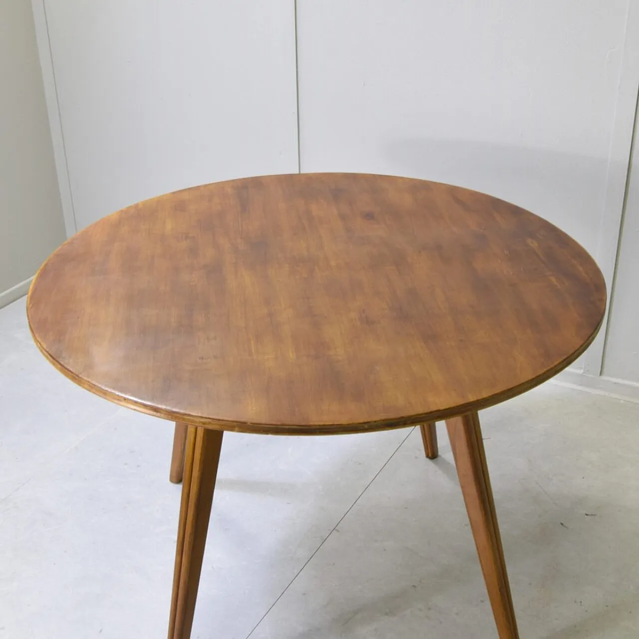 Round table in the style of Gio Ponti, 1960s 4