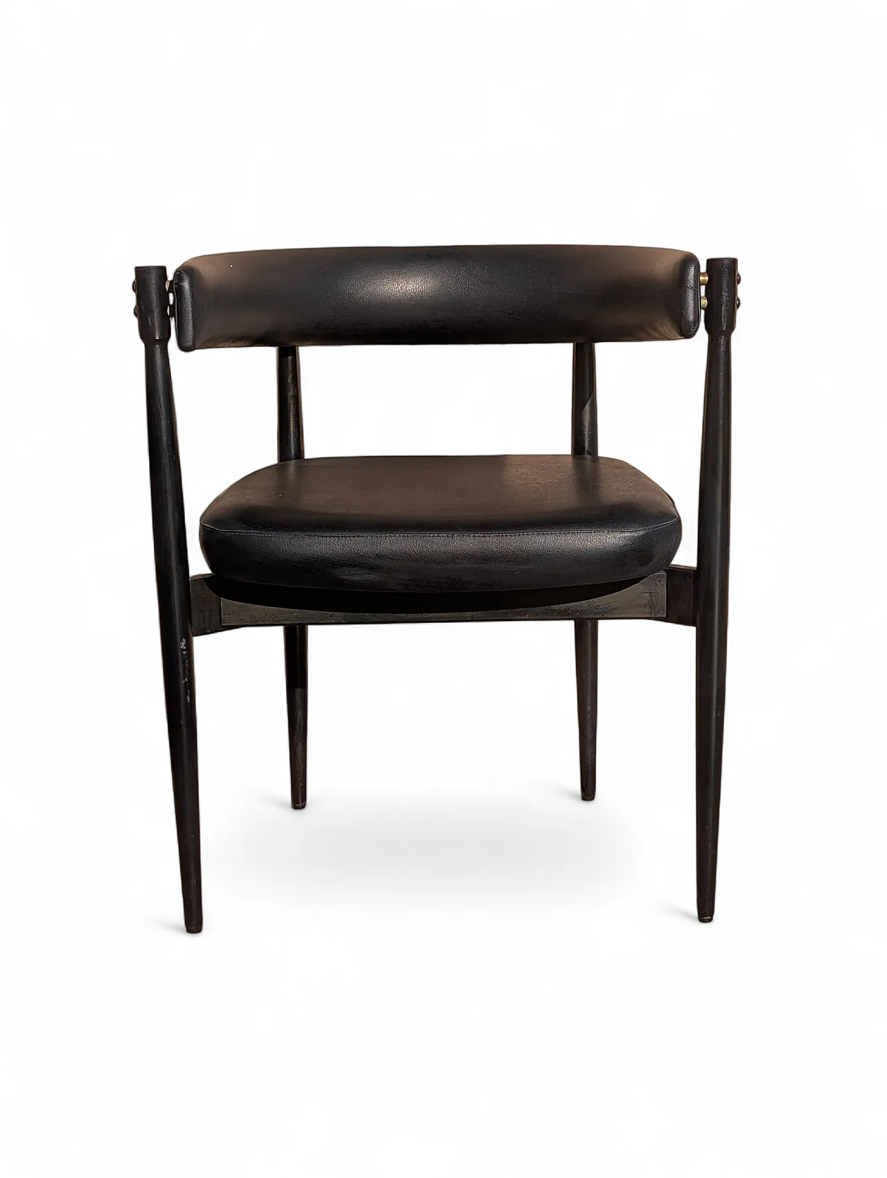 3 sedie in legno e similpelle nera, anni '60 5