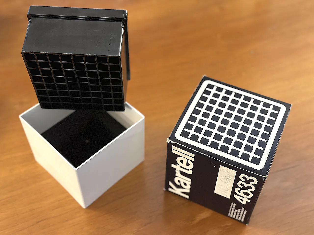 Posacenere Modello 4633 di Kartell white, anni '70 2