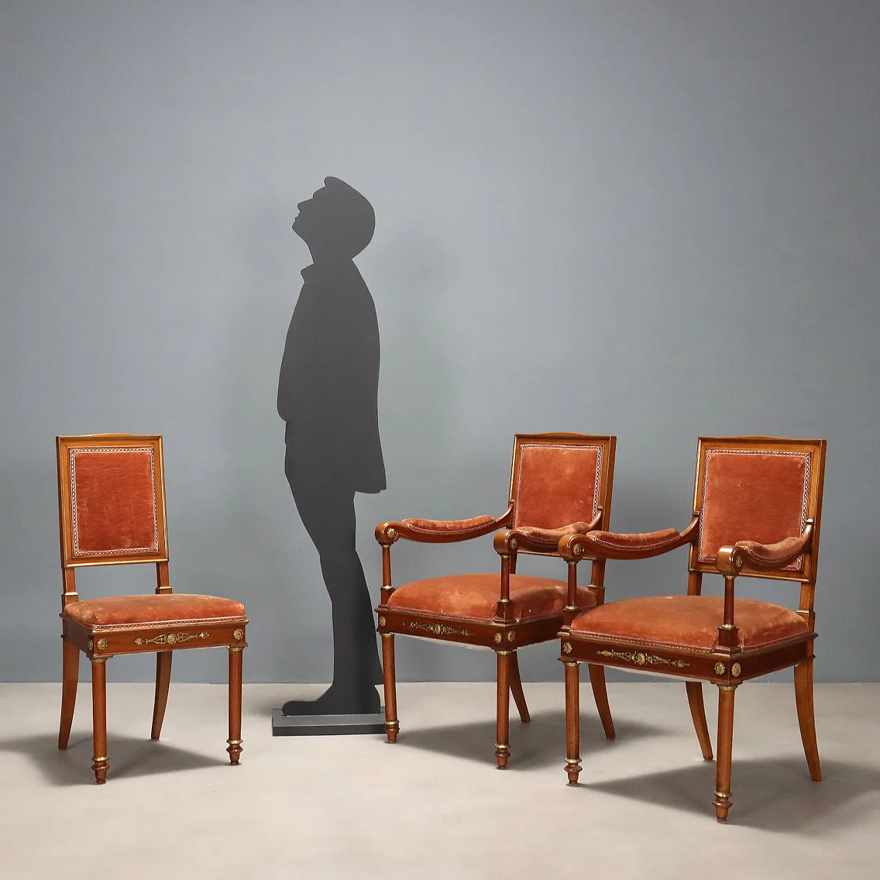 Coppia di poltrone e sedia in mogano, '900 3