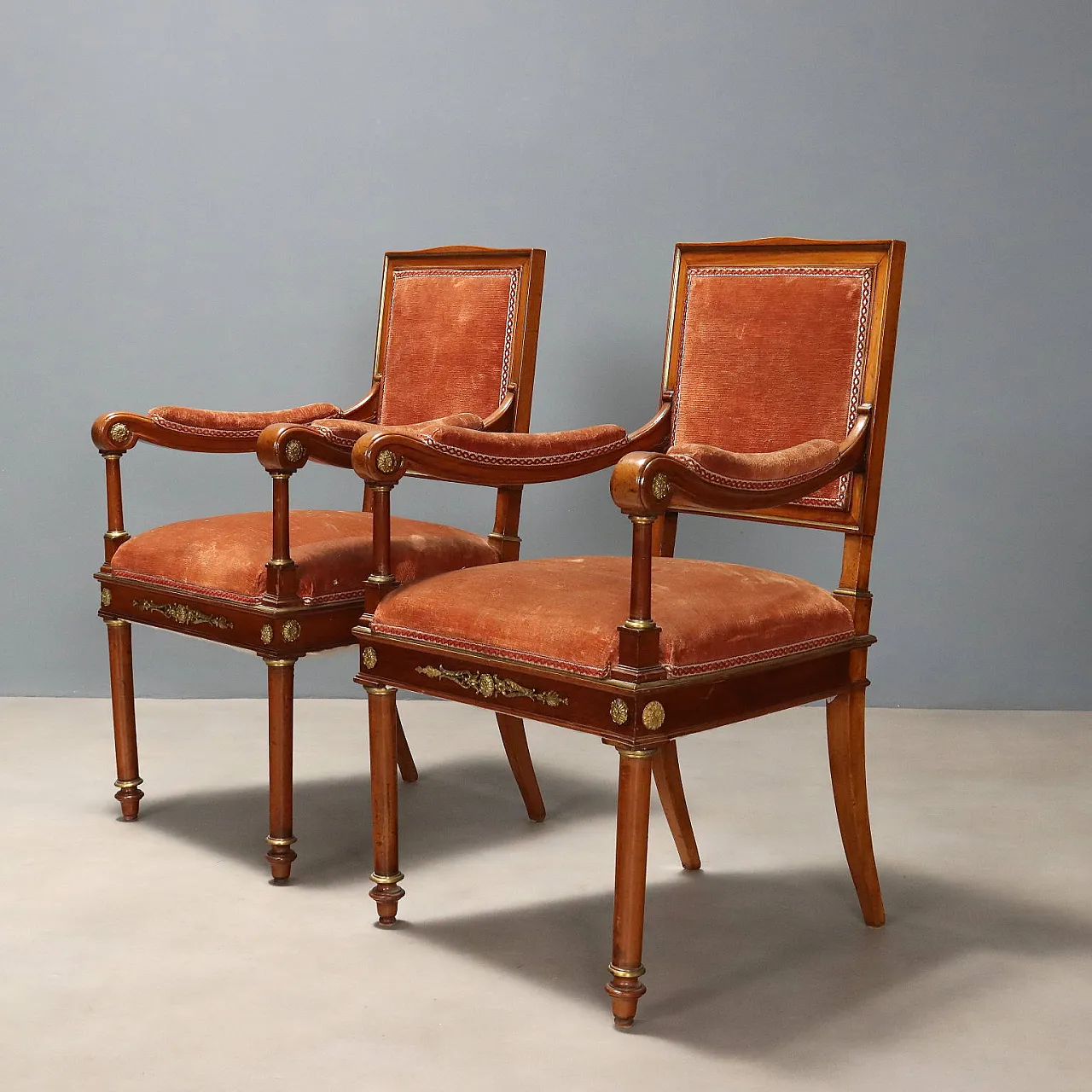 Coppia di poltrone e sedia in mogano, '900 4