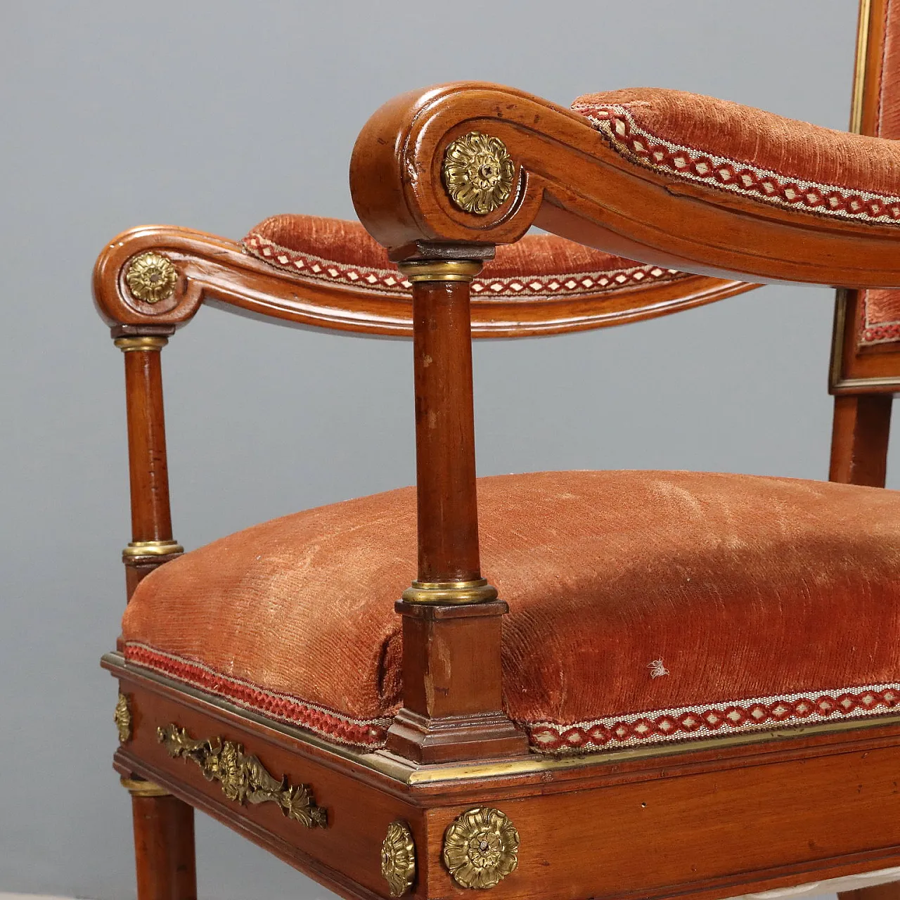 Coppia di poltrone e sedia in mogano, '900 6