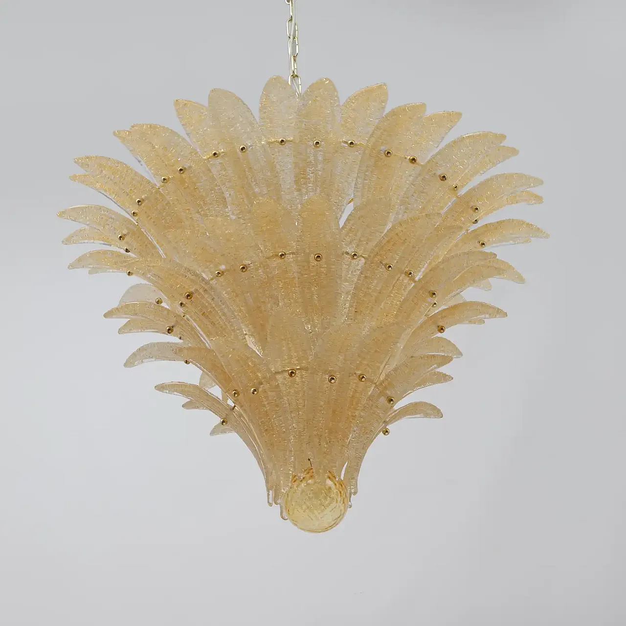 Barovier & Toso style gold-palmette Murano glass chandelier, 2000s 6