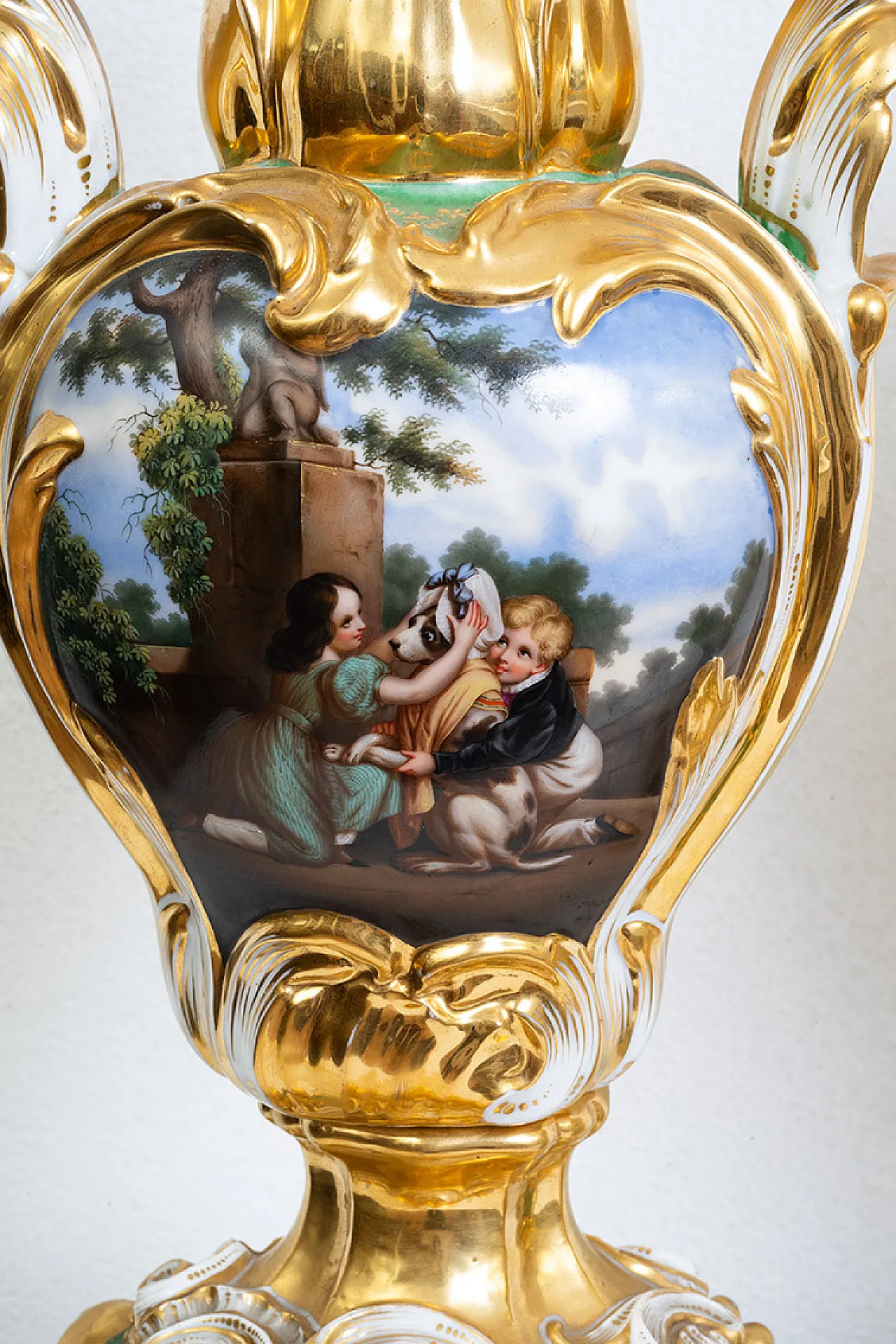 Pair of Louis Philippe vases in polychrome porcelain, 19th century 4