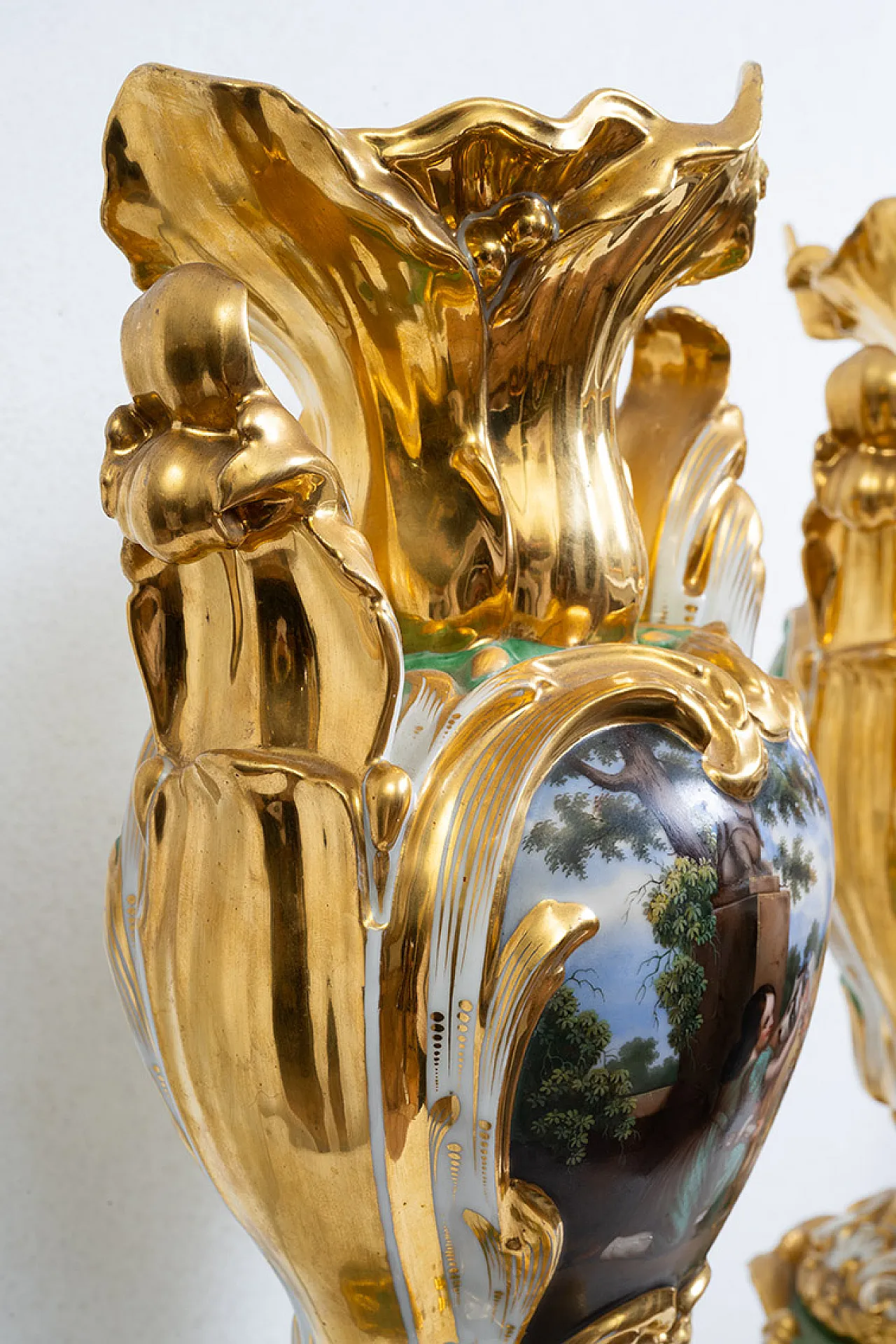 Pair of Louis Philippe vases in polychrome porcelain, 19th century 7