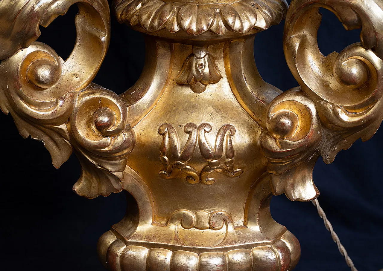 Pair of Louis XV lamps in gilded and carved wood, 18th century 3