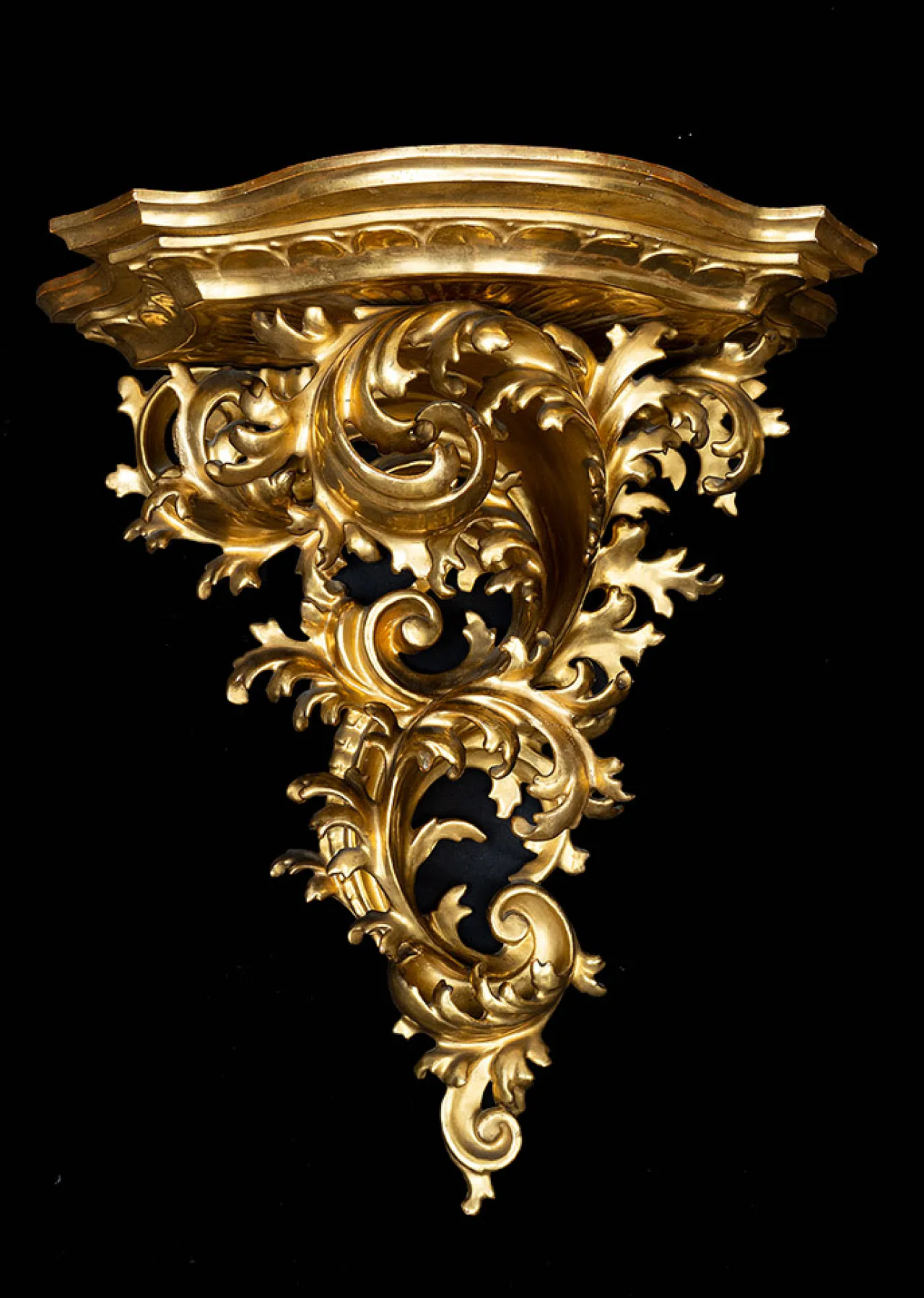 Pair of Florentine shelves in gilded and carved wood, 19th century 2