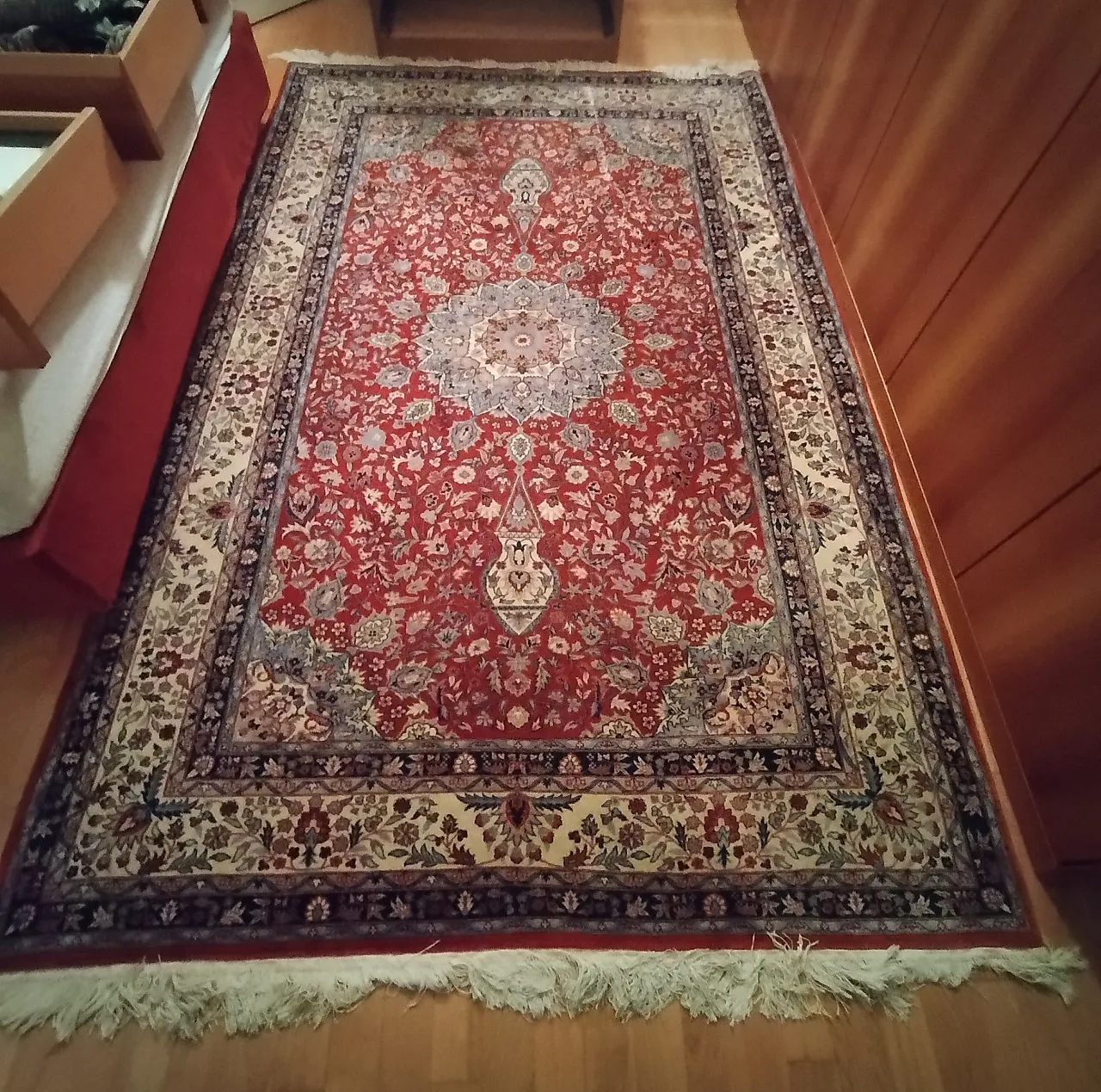 Tappeto Persiano Tabriz annodato a mano 70 raj, anni '90 1