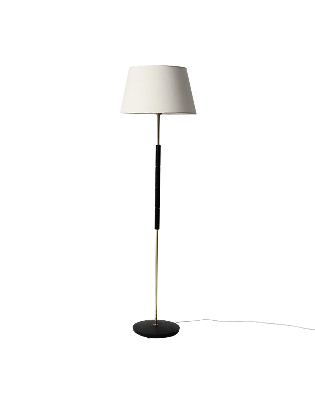 Lampada da terra scandinava in legno nero e ottone 12