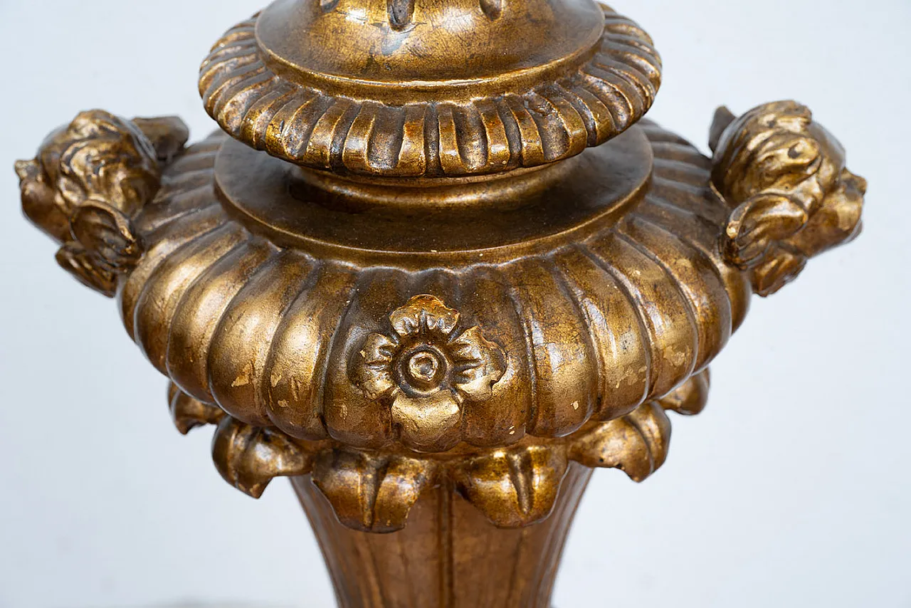 Coppia di lampade stile Luigi XV in legno dorato, '800 5