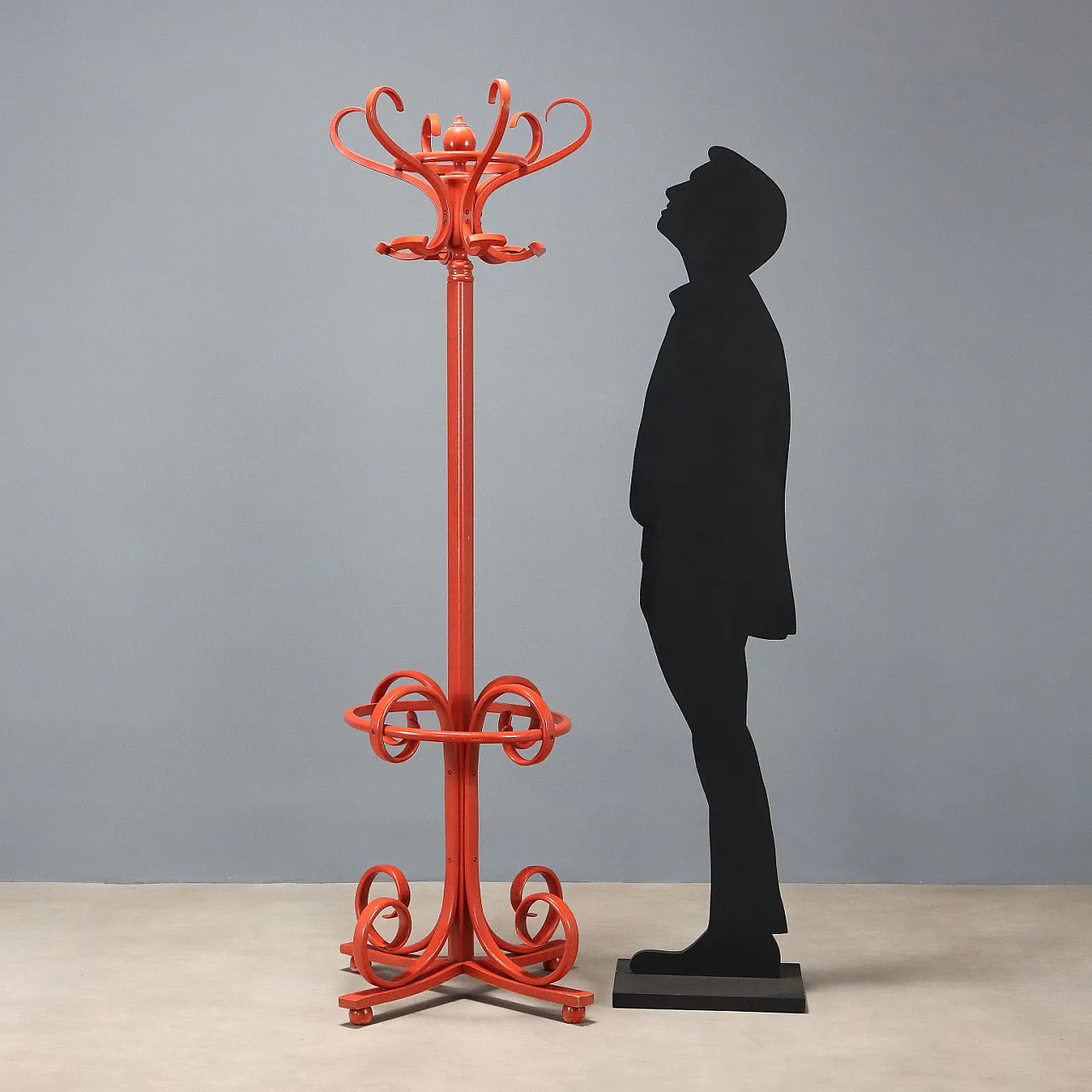 Lacquered wooden coat rack, 20th century 2