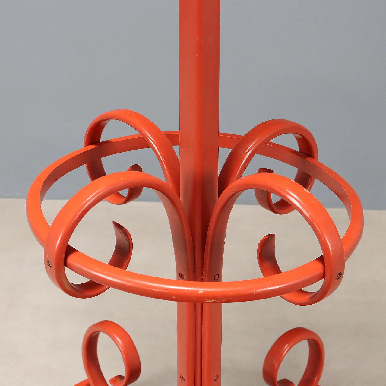 Lacquered wooden coat rack, 20th century 4