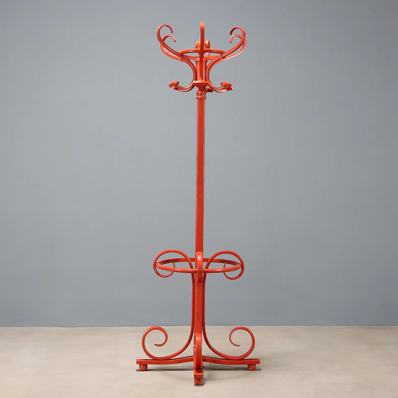 Lacquered wooden coat rack, 20th century 7