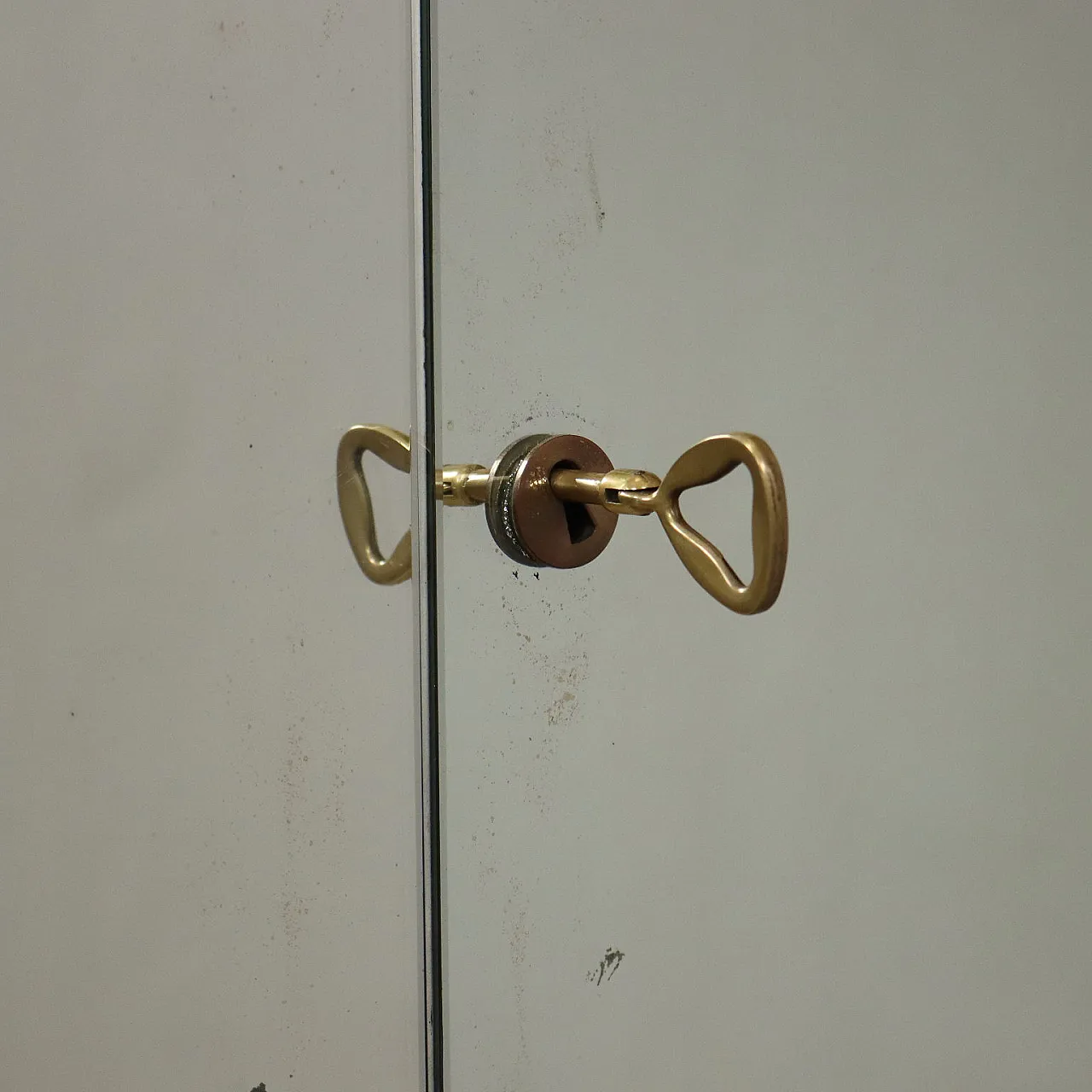 Armadio in impiallacciatura noce e vetro specchiato, '900 7