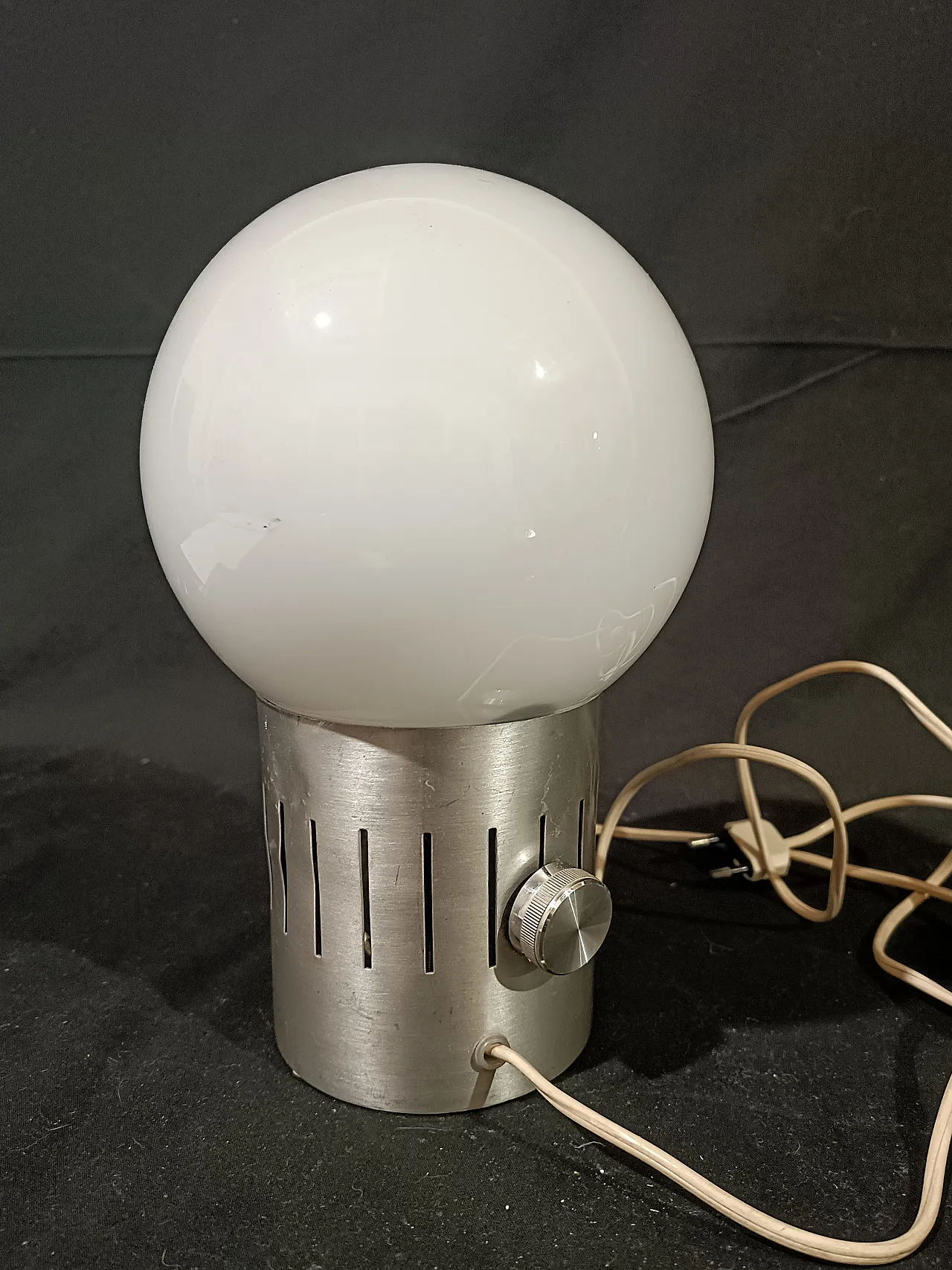 Lampada tavolo dimmerabile acciaio vetro opalino space Age, anni '70 12
