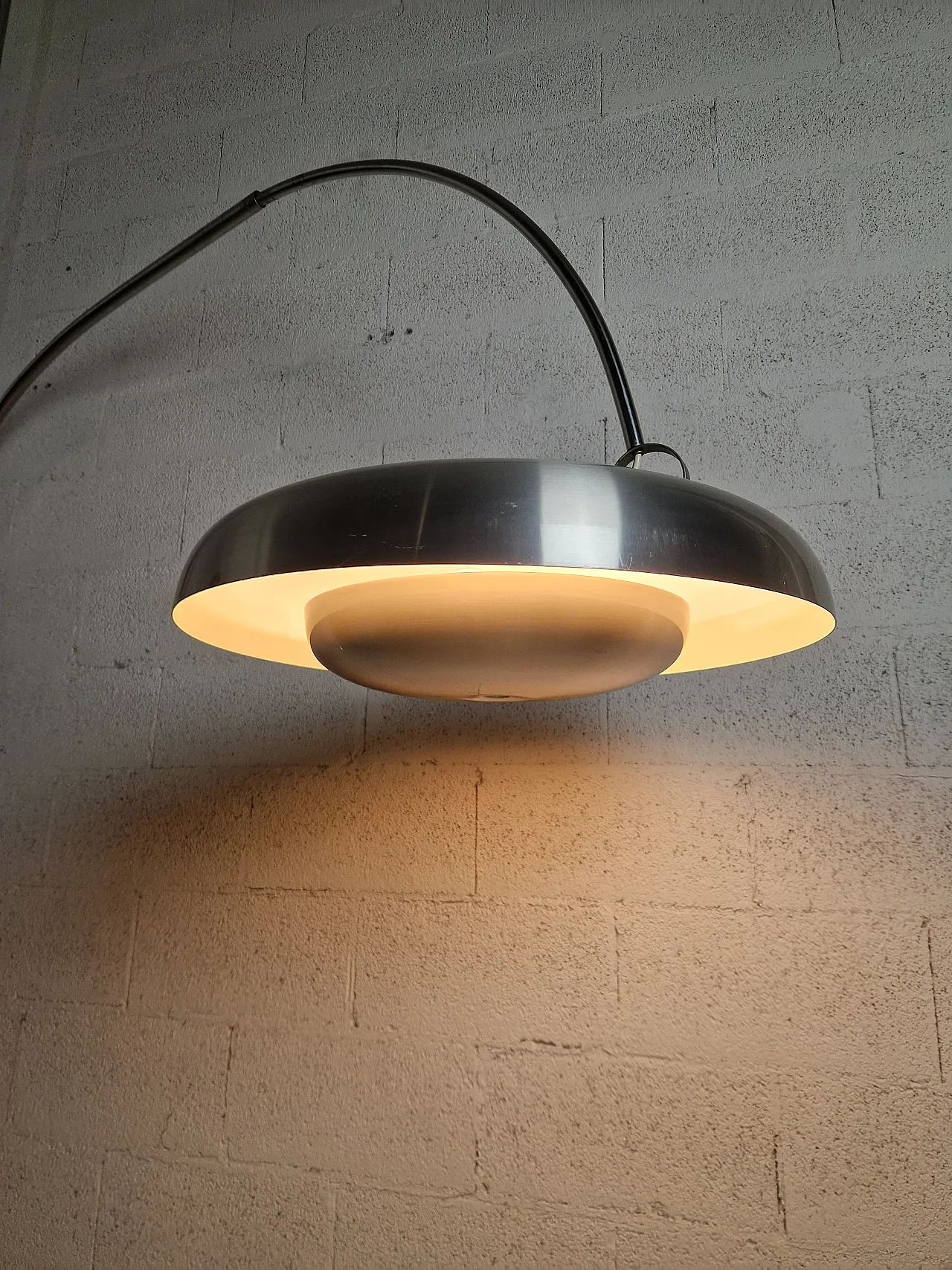 Metal Arc floor lamp by Pirro Cuniberti for Sirrah   70s 2