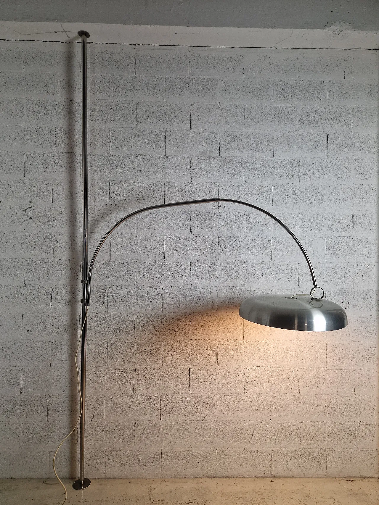 Metal Arc floor lamp by Pirro Cuniberti for Sirrah   70s 12