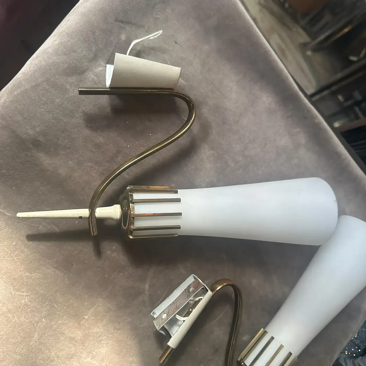 Pair of brass and glass wall lamps in Stilnovo style, 1950s 4