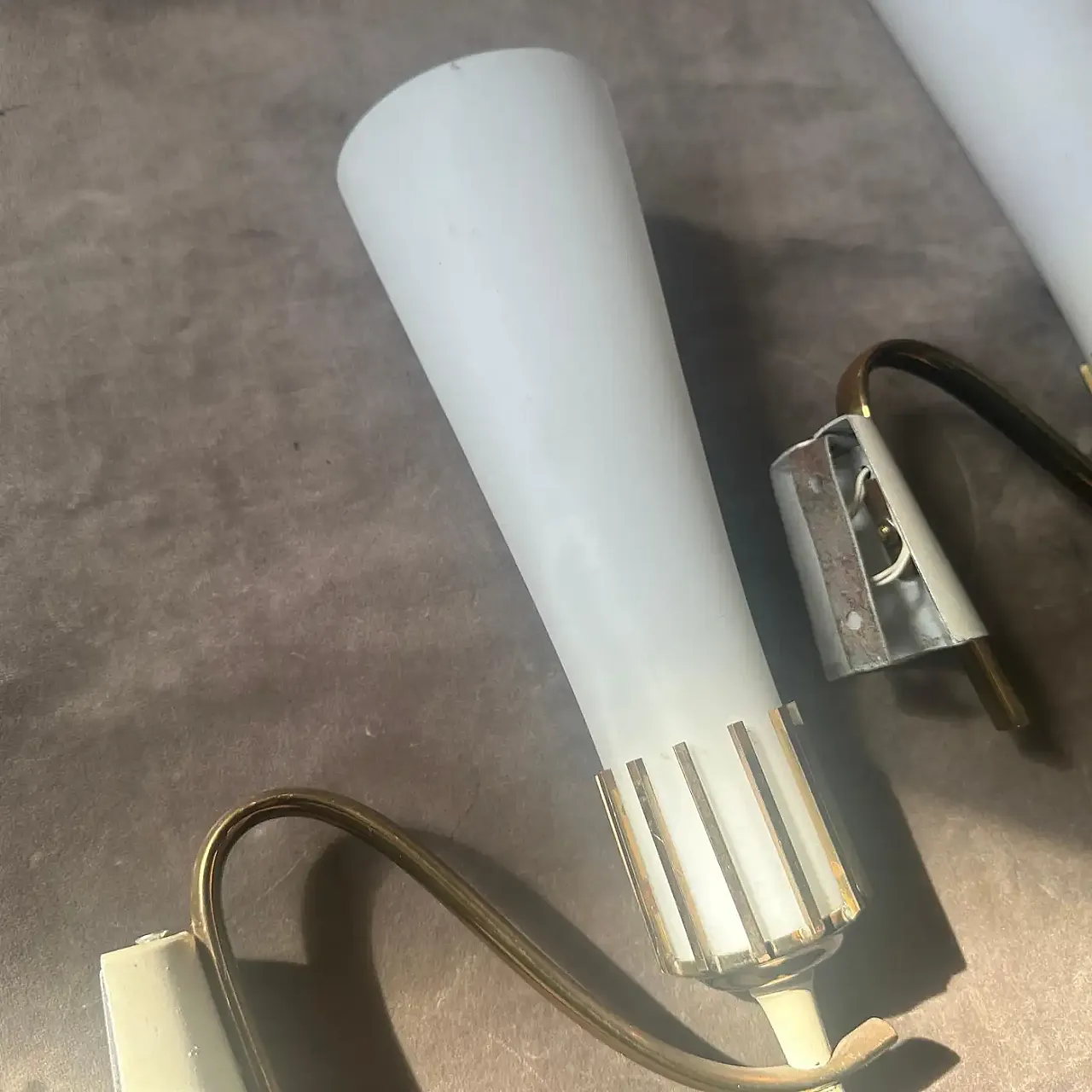 Pair of brass and glass wall lamps in Stilnovo style, 1950s 6