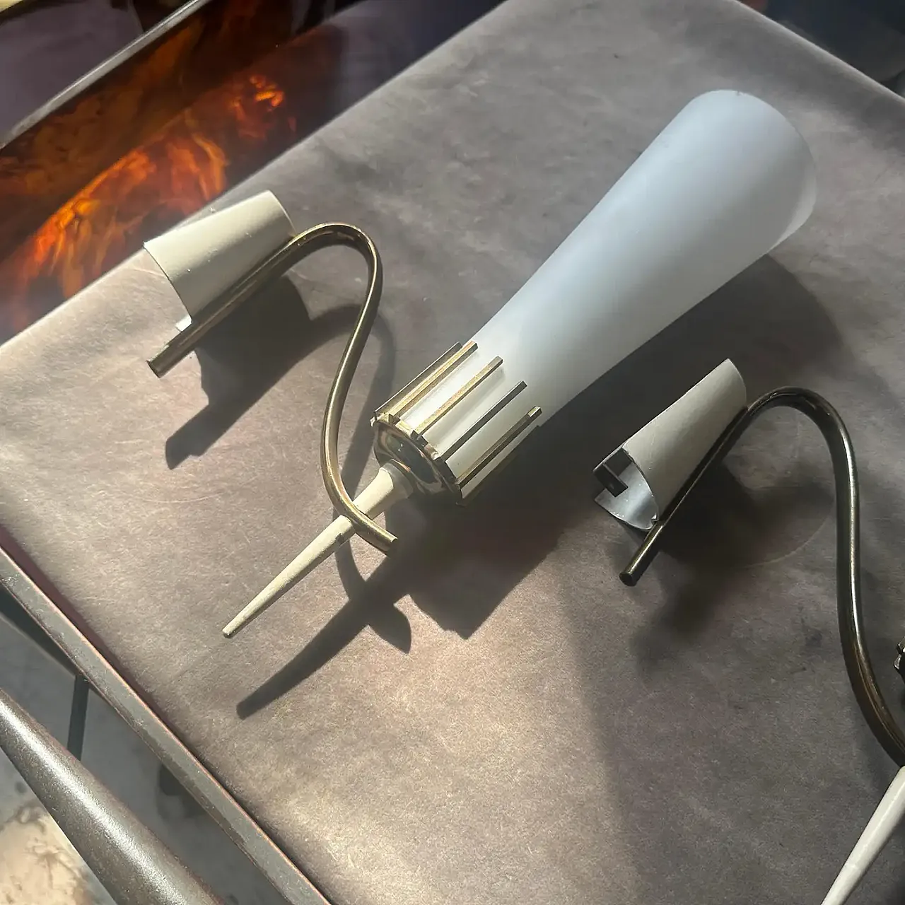 Pair of brass and glass wall lamps in Stilnovo style, 1950s 10