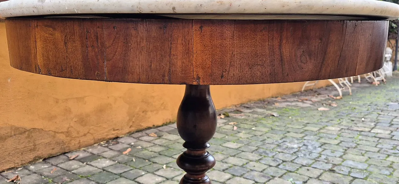 Round walnut coffee table with marble top, 19th century 4